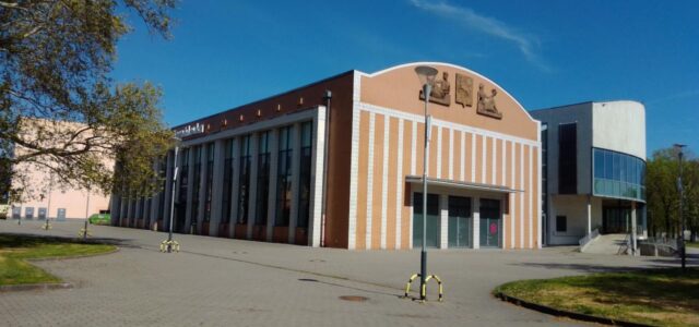 Černá louka se rozprostírá na 6 hektarech v historickém centru Ostravy na levém břehu řeky Ostravice, která od sebe dělí moravskou a slezskou část Ostravy. Od roku 1870 do roku […]